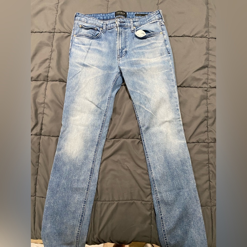 Pacsun blue faded jeans. Slim fit. Size 30x32